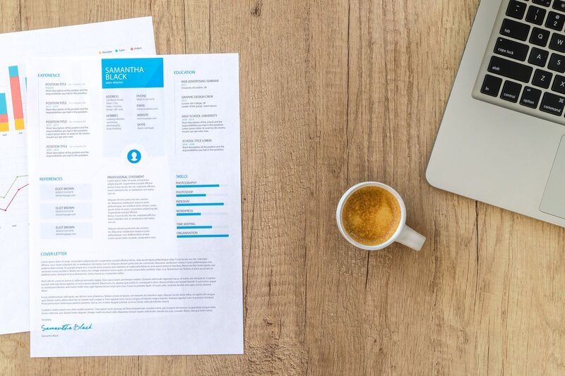 The Data Analyst in the AI Era: Career Outlook and Skills